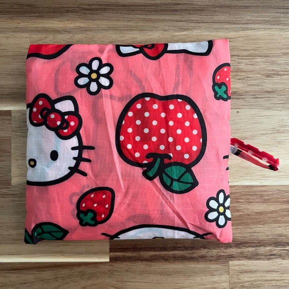 BAGGU x Hello Kitty Standard Size Reuseable Bag SOLD OUT - Picture 2 of 4